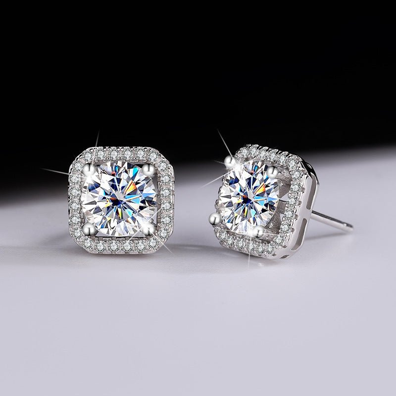 Women's Simple Graceful Moissanite Earrings Studs - Chicmoissanite