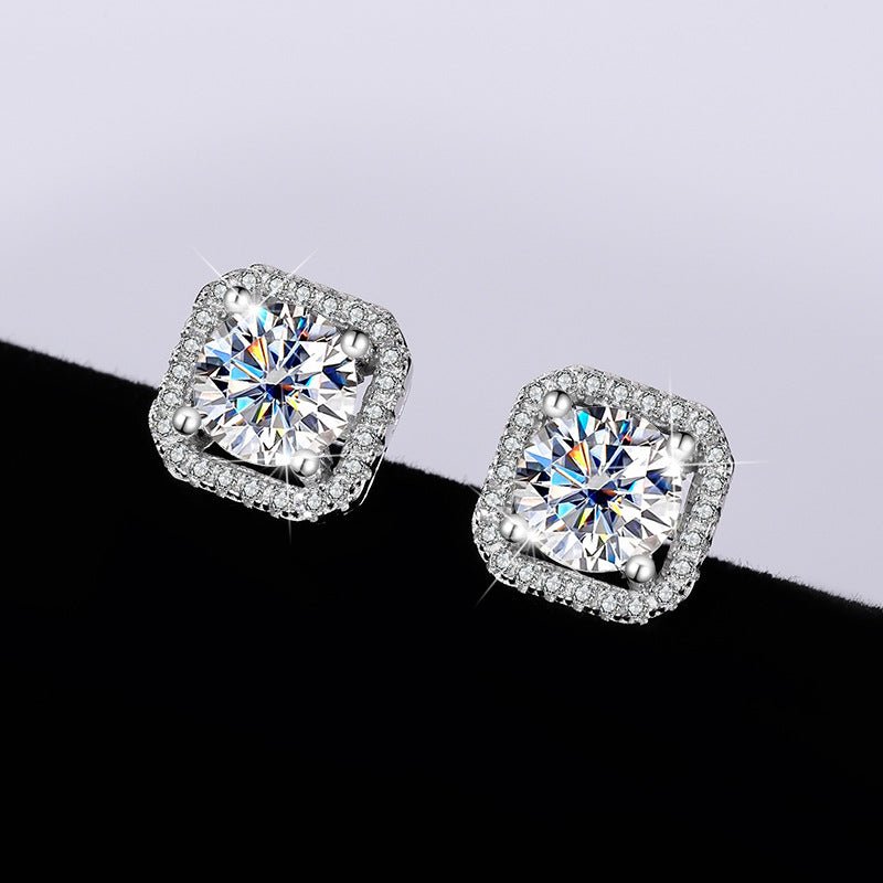 Women's Simple Graceful Moissanite Earrings Studs - Chicmoissanite